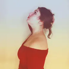 Écoutez Amanda Fiddler, regardez des vidéoclips, lisez la biographie, consultez les dates de tournée et plus encore !