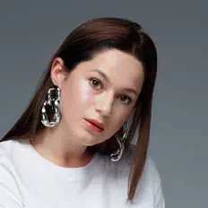 Ascolta yarochok, guarda video musicali, leggi la biografia, vedi le date del tour & altro!