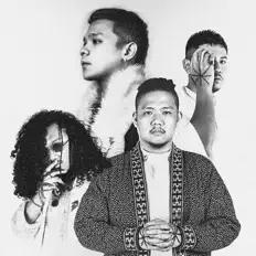 Dengarkan ST. WOLF, tonton video musik, baca bio, lihat tanggal tur & lainnya!