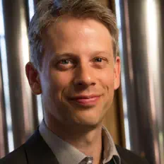 Daniel Bruunを聴いたり、ミュージックビデオを鑑賞したり、経歴やツアー日程などを確認したりしましょう！