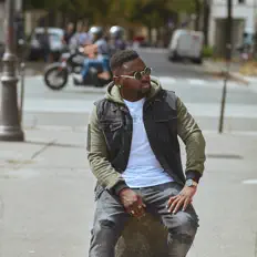 Ouve Joe kvd, vê vídeos de música, lê a biografia, vê as datas da digressão e muito mais!