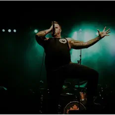 Rody Walker सुनें, म्यूज़िक वीडियो देखें, बायो पढ़ें, दौरे की तारीखें और बहुत कुछ देखें!