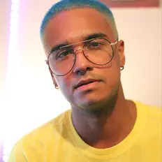 Ascolta Koa, guarda video musicali, leggi la biografia, vedi le date del tour & altro!
