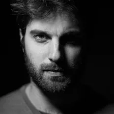 Poslechněte si interpreta Fabio Antonelli, sledujte hudební videa, přečtěte si životopis, podívejte se na data turné a další informace.