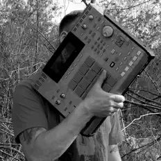 Ascolta Badass Wolf Shirt, guarda video musicali, leggi la biografia, vedi le date del tour & altro!