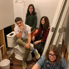 Okulusを聴いたり、ミュージックビデオを鑑賞したり、経歴やツアー日程などを確認したりしましょう！