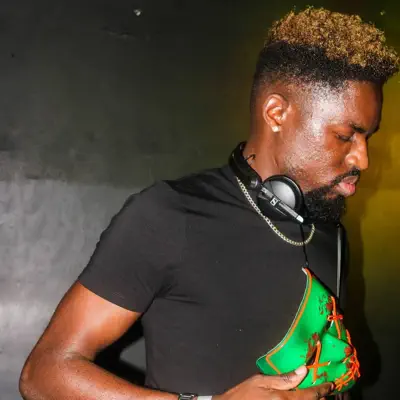 Listen to DJ Scarfz, watch music videos, read bio, see tour dates & more!