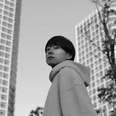 收听 u c、观看音乐视频、阅读小传、查看巡演日期等 ！