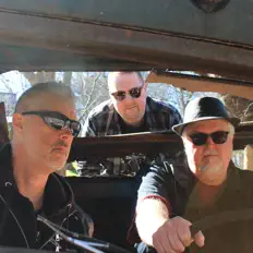 Big Murder을(를) 듣고, 뮤직 비디오를 보고, 약력을 읽고, 투어 일정 등을 확인하세요!