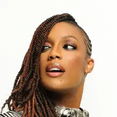 收听 Rhona Bennett、观看音乐视频、阅读小传、查看巡演日期等 ！