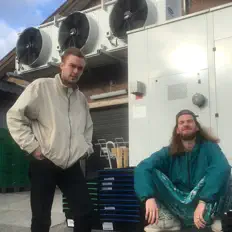 Dengarkan Slacker 2, tonton video musik, baca bio, lihat tanggal tur & lainnya!