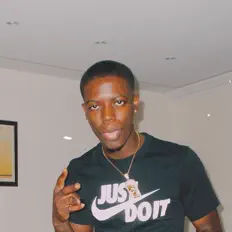 Tresvrを聴いたり、ミュージックビデオを鑑賞したり、経歴やツアー日程などを確認したりしましょう！