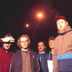 Poslechněte si interpreta Rookie, sledujte hudební videa, přečtěte si životopis, podívejte se na data turné a další informace.