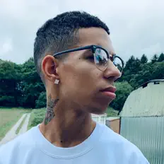 Dengarkan Kieran Alleyne, tonton video musik, baca bio, lihat tanggal tur & lainnya!