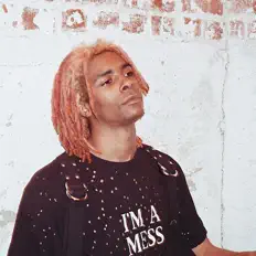 聆聽 Stick!、觀看音樂影片、閱讀小傳、查看巡演日期等！