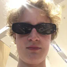 Listen to horoshiymalchikk, watch music videos, read bio, see tour dates & more!