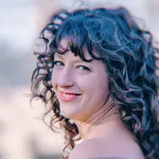 Zaylee Blaine을(를) 듣고, 뮤직 비디오를 보고, 약력을 읽고, 투어 일정 등을 확인하세요!