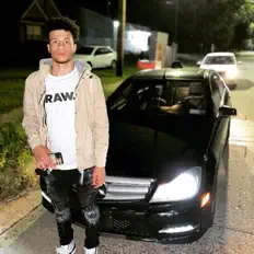 Luh Taz을(를) 듣고, 뮤직 비디오를 보고, 약력을 읽고, 투어 일정 등을 확인하세요!