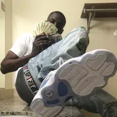 Escucha a Lowkey Mel, mira videos musicales, lee su biografía, consulta las fechas de las gira y más.