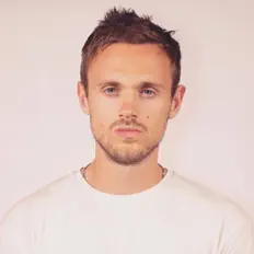 收听 NASH、观看音乐视频、阅读小传、查看巡演日期等 ！