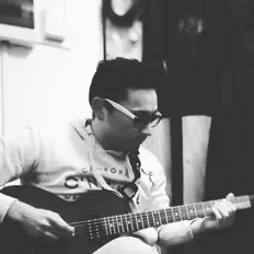Escucha a Victor Acevedo, mira videos musicales, lee su biografía, consulta las fechas de las gira y más.