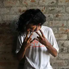 Ascolta Sanxdy, guarda video musicali, leggi la biografia, vedi le date del tour & altro!