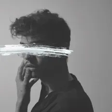 Luister naar OH JEFF, bekijk muziekvideo's, lees de bio, bekijk de tourdata, en meer!