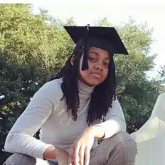 Poslechněte si interpreta Kyri, sledujte hudební videa, přečtěte si životopis, podívejte se na data turné a další informace.