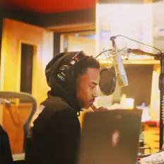 3kclaudeを聴いたり、ミュージックビデオを鑑賞したり、経歴やツアー日程などを確認したりしましょう！