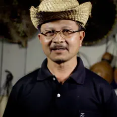 Posłuchaj wykonawcy Felix Edon, obejrzyj teledyski, przeczytaj biografię, zobacz daty tras koncertowych i nie tylko!