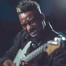 收听 Chavis Flagg、观看音乐视频、阅读小传、查看巡演日期等 ！