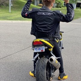 Broad Day (feat. Mad Mac) Tay Godsey