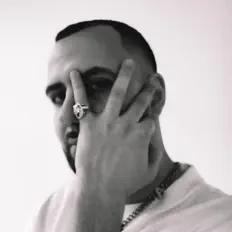 Listen to VITONEGR, watch music videos, read bio, see tour dates & more!