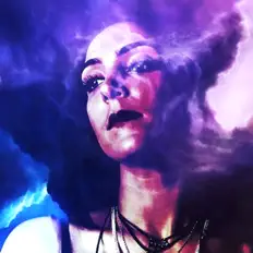 Hör dir Ariahindream an, schau dir Musikvideos an, lies die Biografie, finde Tourdaten und mehr!