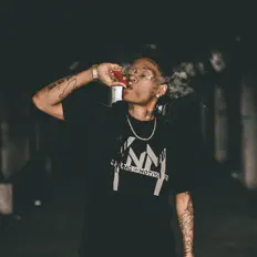 YnM Yung Dredを聴いたり、ミュージックビデオを鑑賞したり、経歴やツアー日程などを確認したりしましょう！