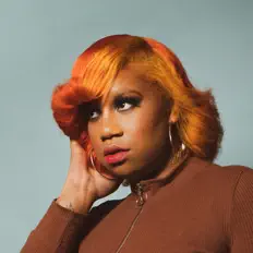 Escucha a Shantina Lynet', mira videos musicales, lee su biografía, consulta las fechas de las gira y más.