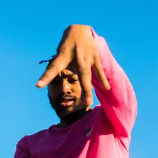 Maverick dinle, müzik videolarını izle, biyografisini oku, tur tarihlerini ve daha fazlasını gör!