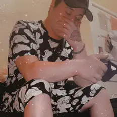 Luister naar Jny.V, bekijk muziekvideo's, lees de bio, bekijk de tourdata, en meer!