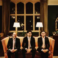 收听 Stratus、观看音乐视频、阅读小传、查看巡演日期等 ！