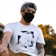 Dengarkan LoudlyJ, tonton video musik, baca bio, lihat tanggal tur & lainnya!