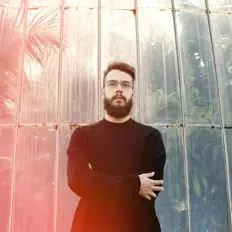 Ouve Ben Hayes, vê vídeos de música, lê a biografia, vê as datas da digressão e muito mais!