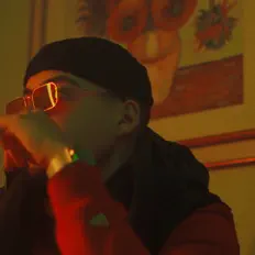 Escucha a Frankzie, mira videos musicales, lee su biografía, consulta las fechas de las gira y más.