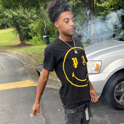 Listen to Plug Kari, watch music videos, read bio, see tour dates & more!