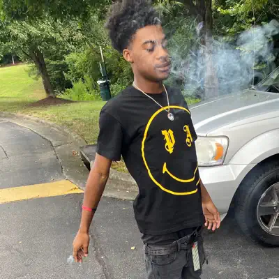 Listen to Plug Kari, watch music videos, read bio, see tour dates & more!