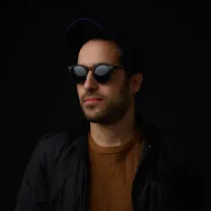 Ascolta Yonatan Riklis, guarda video musicali, leggi la biografia, vedi le date del tour & altro!
