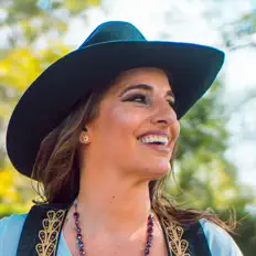 收听 Anabella、观看音乐视频、阅读小传、查看巡演日期等 ！