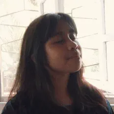 Heder을(를) 듣고, 뮤직 비디오를 보고, 약력을 읽고, 투어 일정 등을 확인하세요!