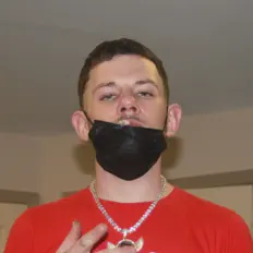 Hör dir LouieGang LouWap an, schau dir Musikvideos an, lies die Biografie, finde Tourdaten und mehr!