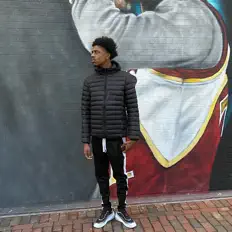 Escucha a Dee Ri¢¢hh, mira vídeos musicales, lee la biografía, consulta fechas de giras y mucho más.