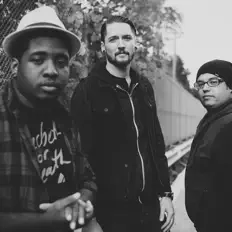 Ascolta Goodbye Blue Skies, guarda video musicali, leggi la biografia, vedi le date del tour & altro!